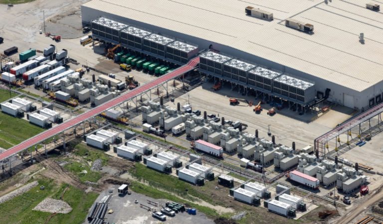 Elon Musk’ın harika bilgisayarı çalışsın diye bir kent adeta boğuluyor